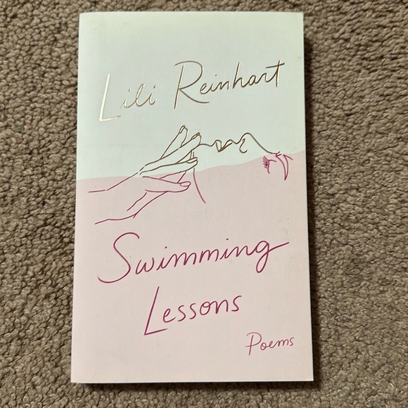 LILI REINHART Poetry Book - Picture 1 of 2